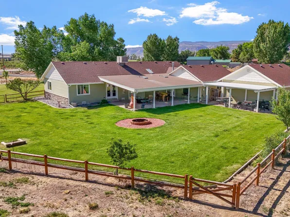 1392 M 1/4 Rd, Loma, CO 81524
