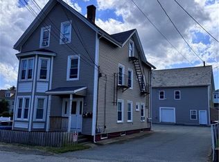 47 Kindergarten St, Woonsocket, RI 02895