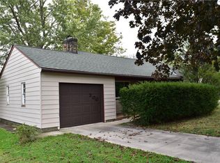300 Maple Ave, Chardon, OH 44024