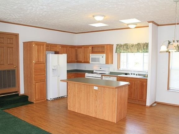 4th image of 2526 Borgsmiller St