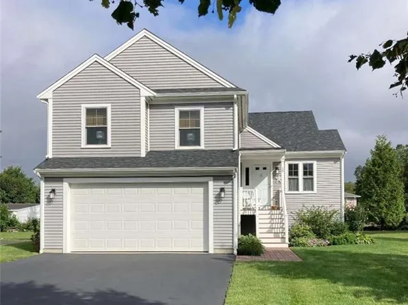 59 Garfield Ct, Bristol, RI 02809