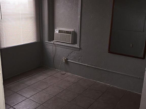 4th image of 303 Taylor Ave #305-4