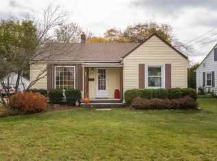 2911 Grace Rd, Kalamazoo, MI 49006