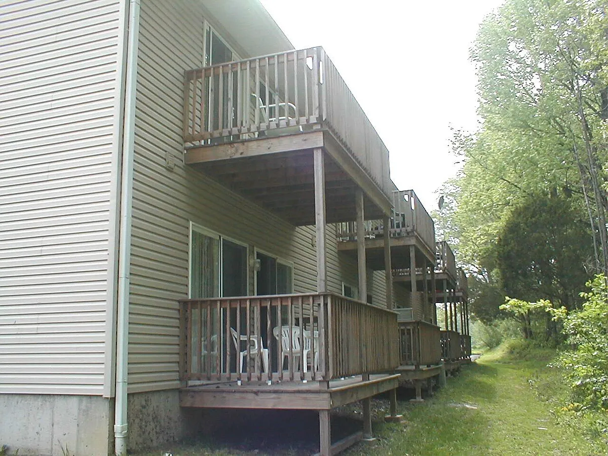 Building Photo - 2300 S Illinois Ave