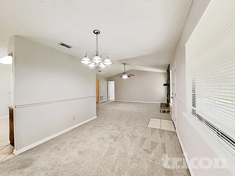 7280 Eagles Perch Dr — Photo 4