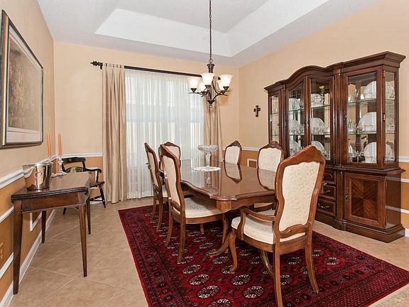 5th image of 181 Cornwall Dr