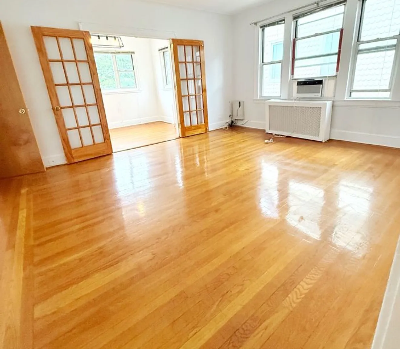 4 bed, 1700 sqft, $3,400 — Photo 1
