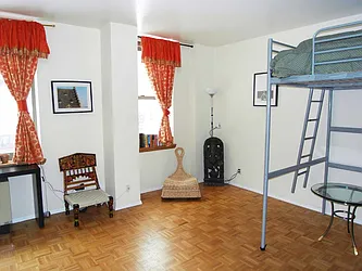 Rented by CCG Real Estate Brokerage