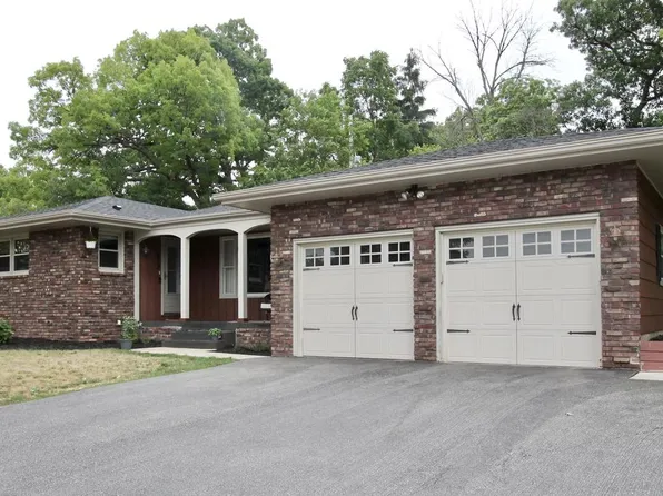832 Cedar DRIVE, Burlington, WI 53105