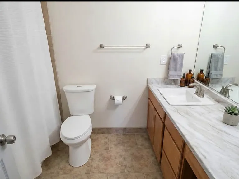 201 S Allison St #2 — Photo 2