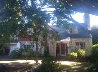 1539 NW Blue Ridge Dr, Seattle, WA 98177