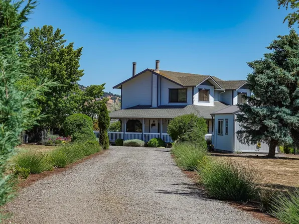 4217 Upland Rd, Montague, CA 96064