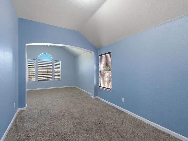 9309 Stonewood Dr — Photo 45