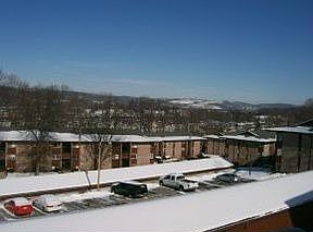 3rd image of 201 Evergreen St Unit 1-3