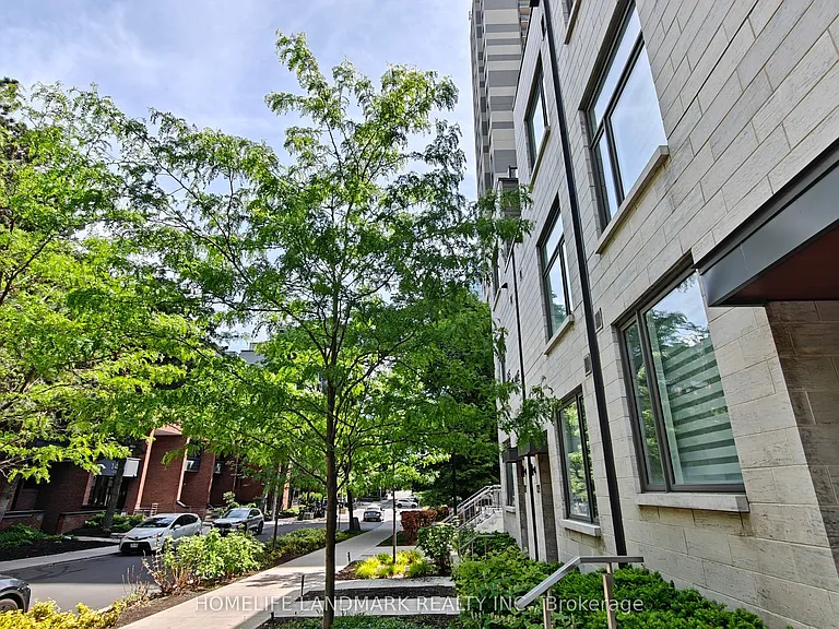 165 Pears Ave #Townhouse 7 — Photo 2