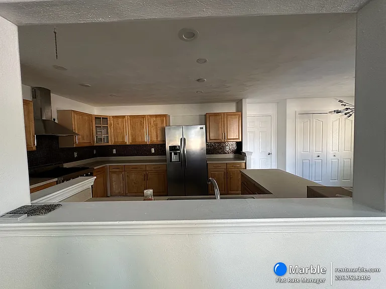 827 Mission Ave — Photo 13