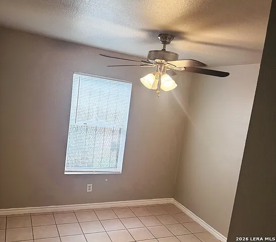 433 Amires Pl #1 — Photo 3