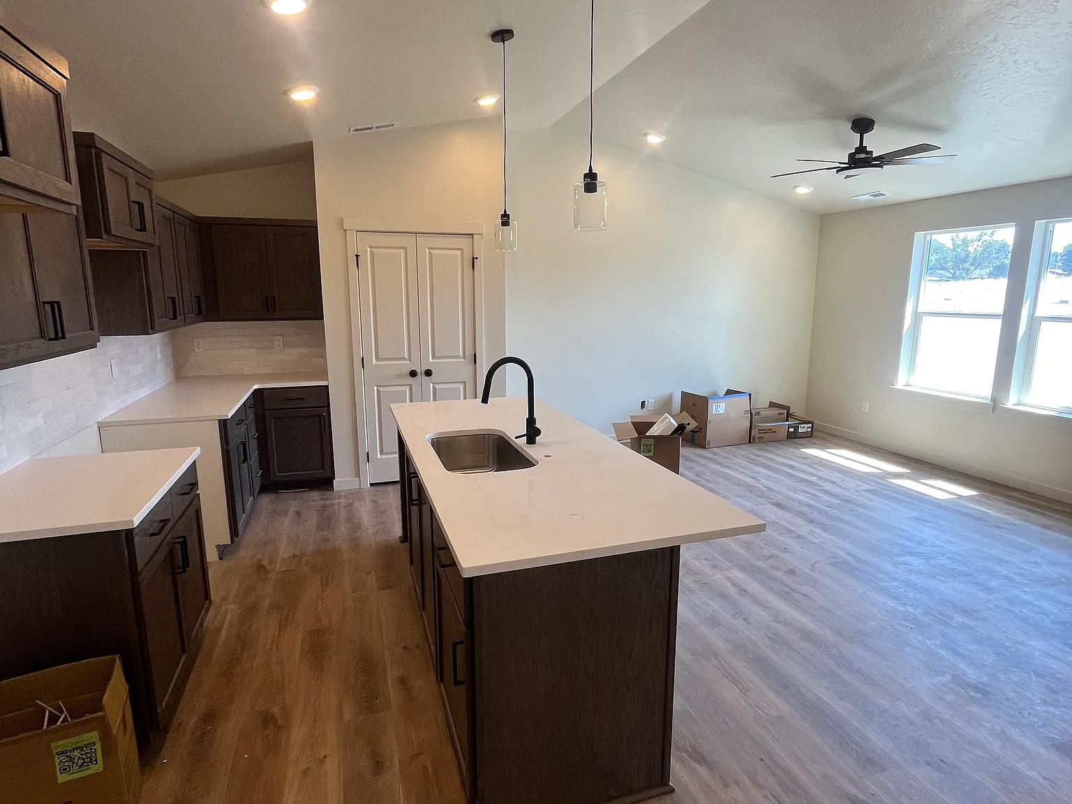 3 bed, 1260 sqft, $1,850 — Photo 3