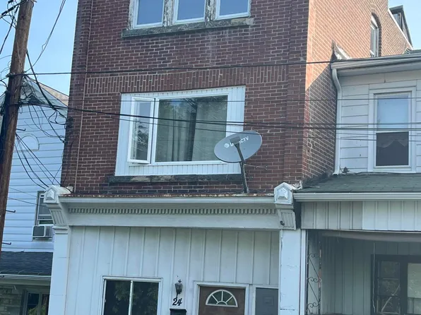 24 E Columbus Ave, Pittston, PA 18640