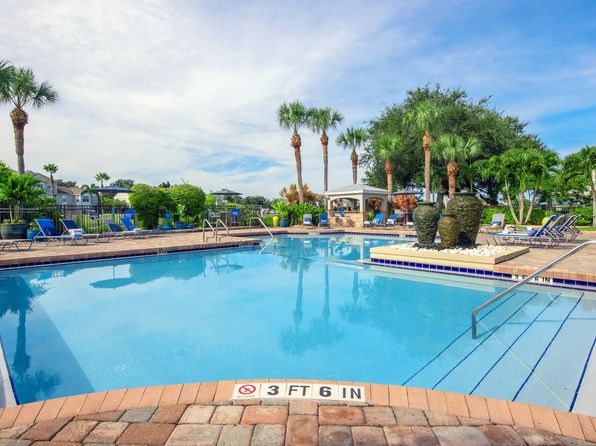 2201 Hampton Greens Blvd #16-105