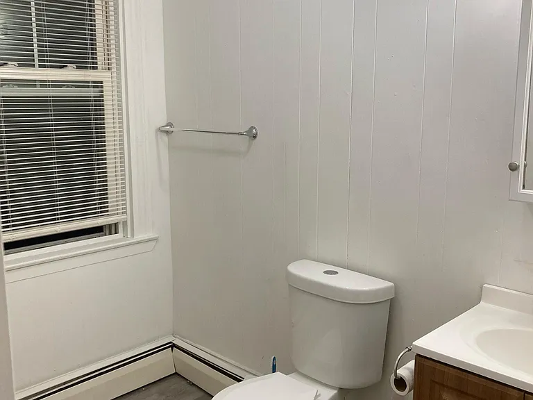 358 Main St #5 — Photo 12