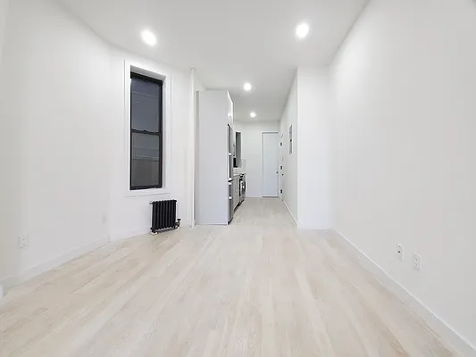 Rented by Brighton Management | media 9