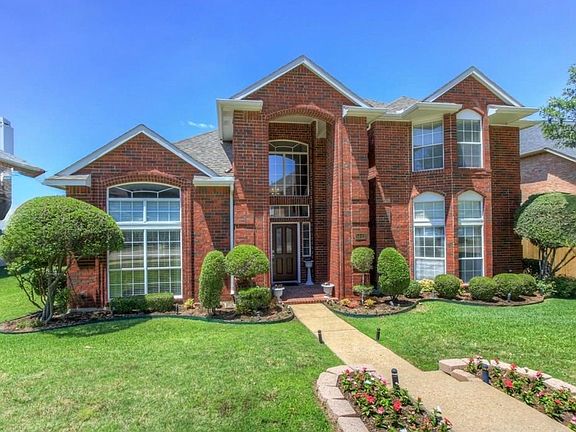2nd image of 5013 Ridgecrest Dr