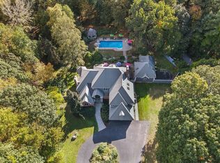 12 Breezy Point Rd, Acton, MA 01720
