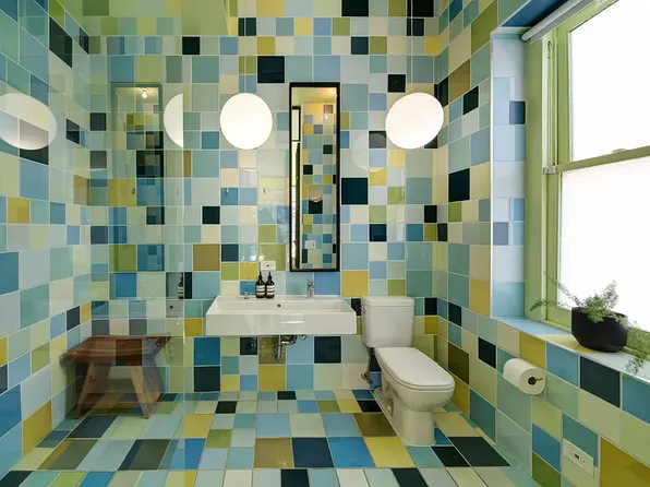 290 Bleecker Street image 14 of 29