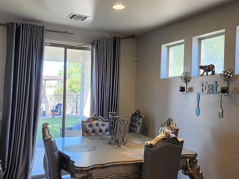 6424 N Florence Ave — Photo 12