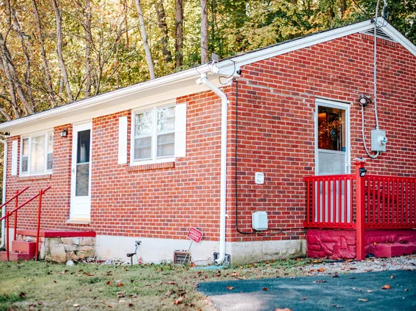 115 Chestnut St, Fieldale, VA 24089