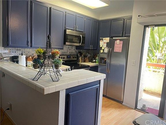 4th image of 941 W Carson St APT 226