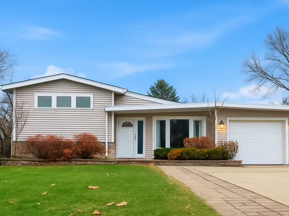 42 W Taylor Rd, Lombard, IL 60148