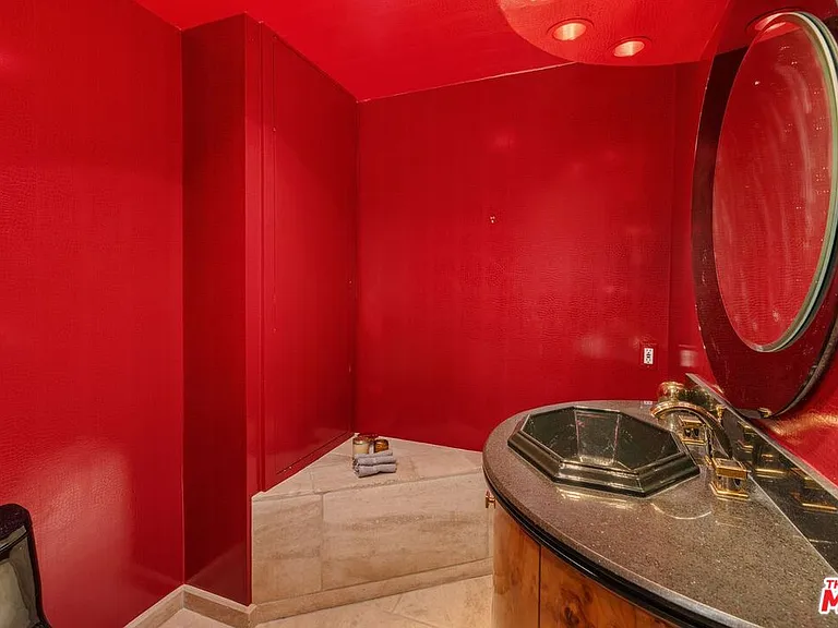 1360 S Beverly Glen Blvd #Penthouse 301 — Photo 22