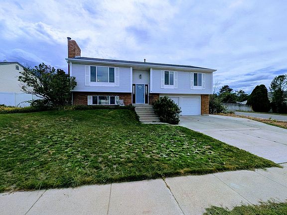 2nd image of 11843 S Cedar Ridge Rd