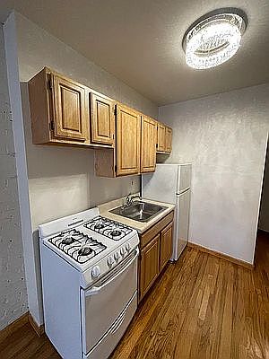 3rd image of 1155 3rd Ave APT 7