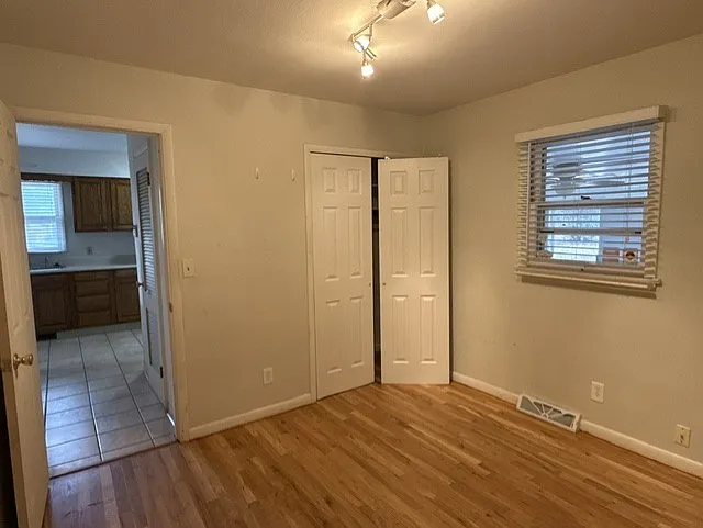 1234 W Prospect Rd — Photo 20