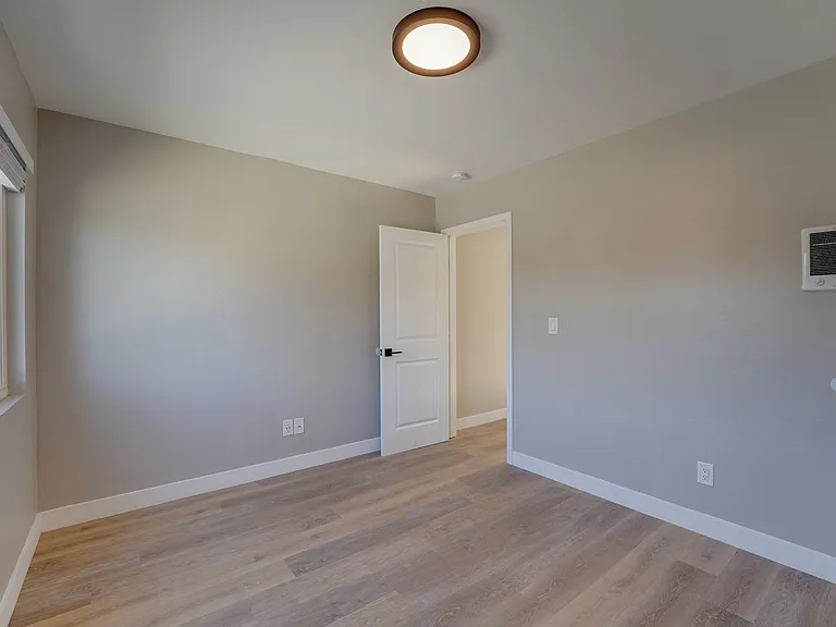 Duplet at Hillcrest | Modern Studio, 1 & 3 Bedroom Apartments — Photo 41