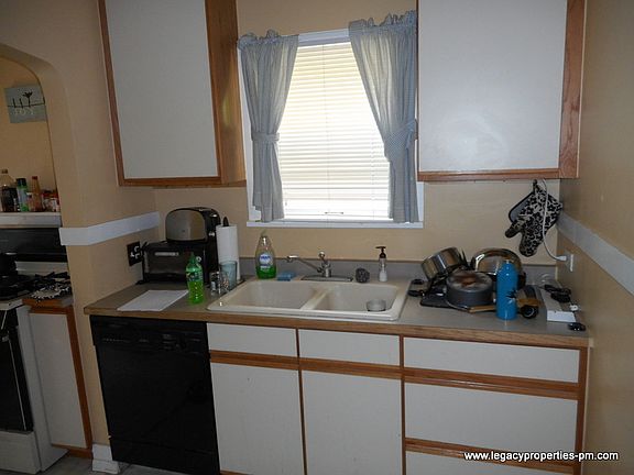 5th image of 1243 N Madison St