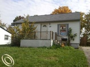 674 Emerson Ave, Pontiac, MI 48340