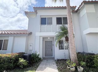 20844 NW 2nd St, Hollywood, FL 33029
