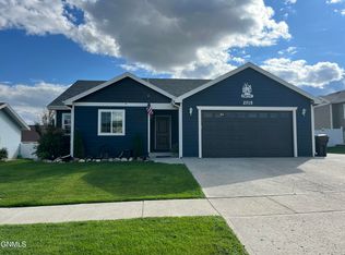 2715 Chokecherry St, Williston, ND 58801