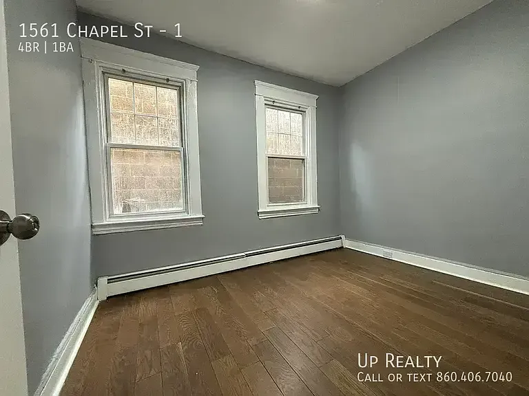 1561 Chapel St #1 — Photo 4