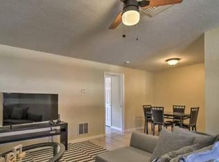 2704 2nd St APT 4, Indian Rocks Beach, FL 33785