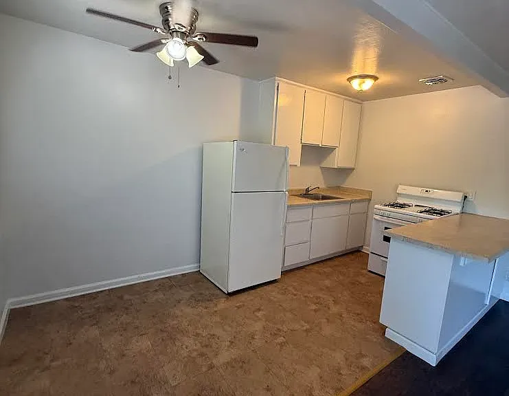 3200 3rd Ave #8 — Photo 3