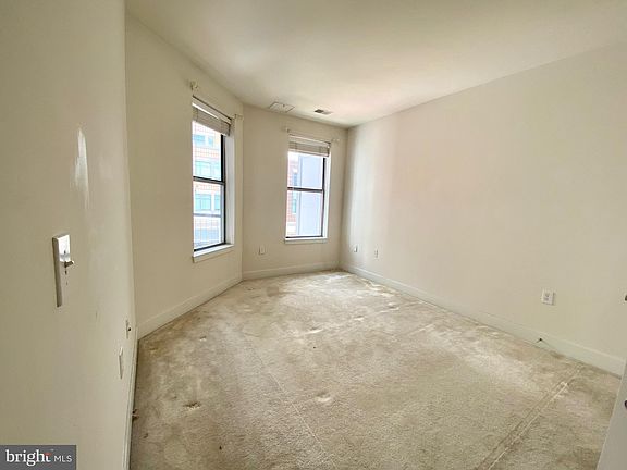 5th image of 1800 Wilson Blvd #302