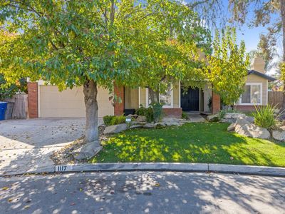 1117 E Richmond Ave, Fresno, CA, 93720
