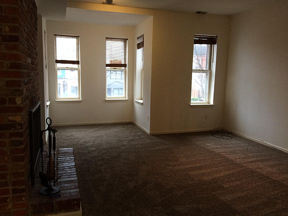3rd image of 818 5th St NE