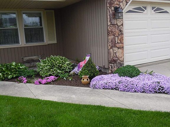 2nd image of 333 Hickory Knoll Dr