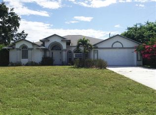 1118 SW Del Rio Blvd, Pt Saint Lucie, FL 34953